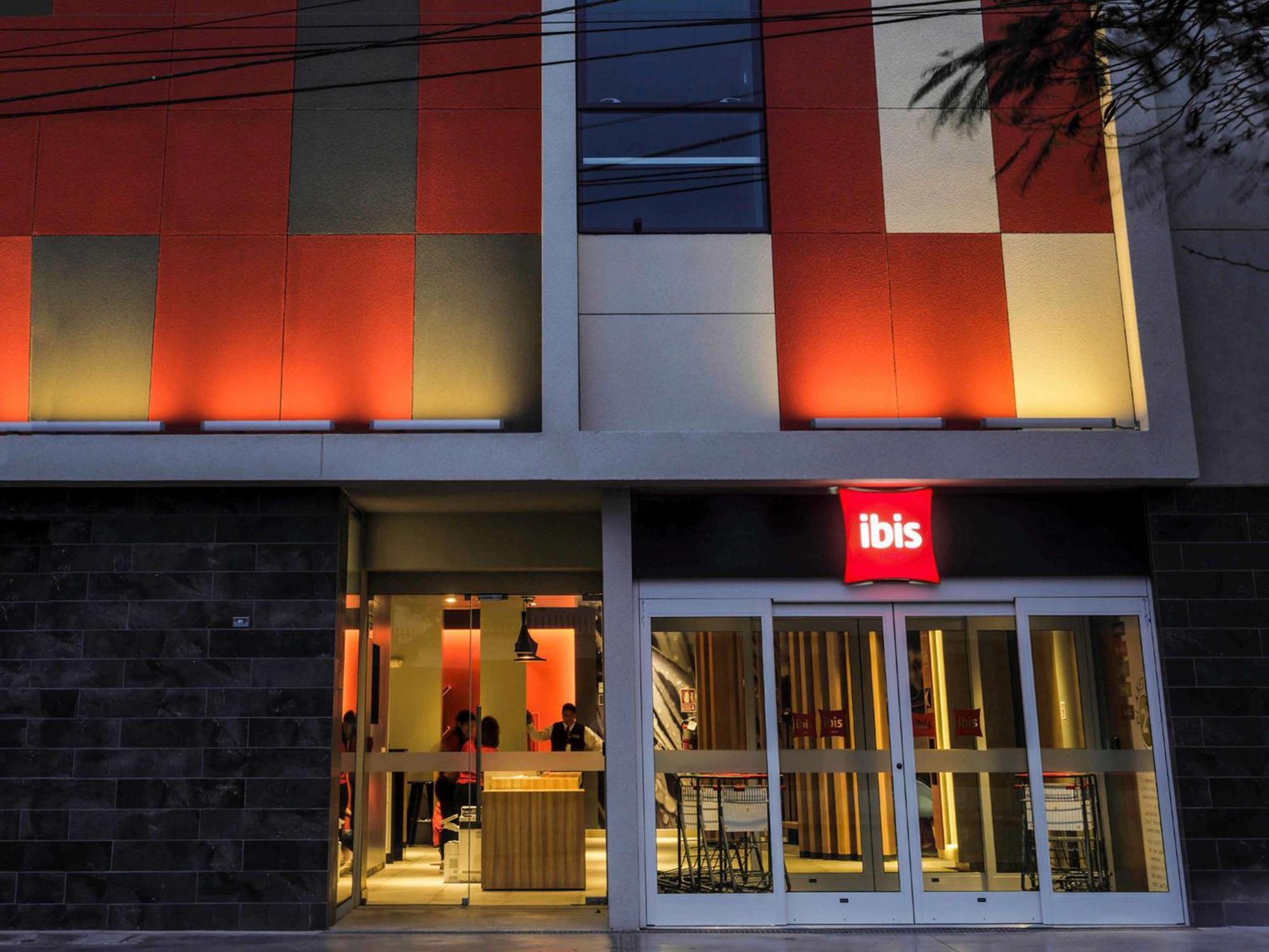 Ibis Trujillo酒店 外观 照片